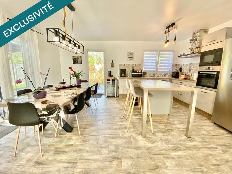 Maison - 95 m² - 4 pièces