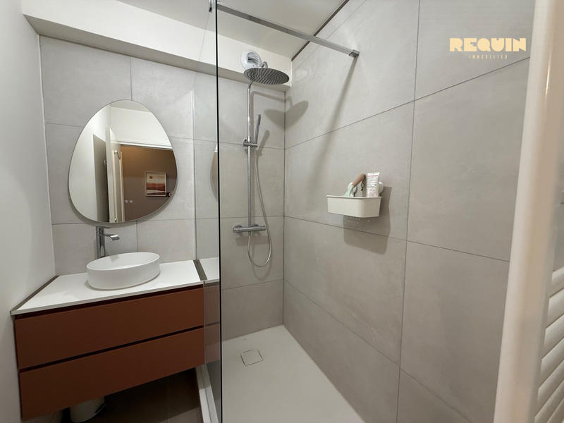 Appartement - 104 m² - 4 pièces