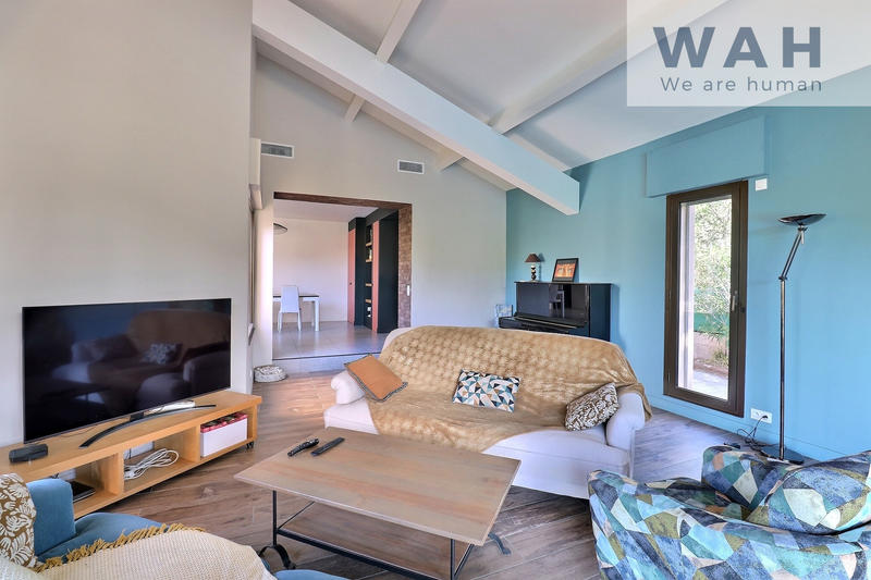 Villa - 164 m² - 7 pièces