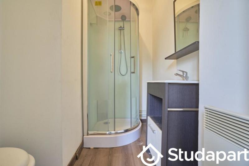 Chambre - 13 m² - 1 pièce