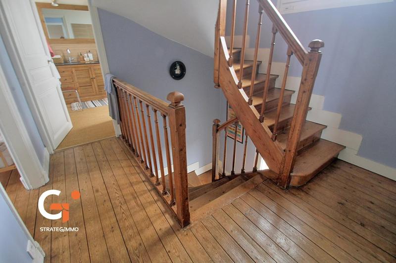 Maison - 118 m² - 7 pièces