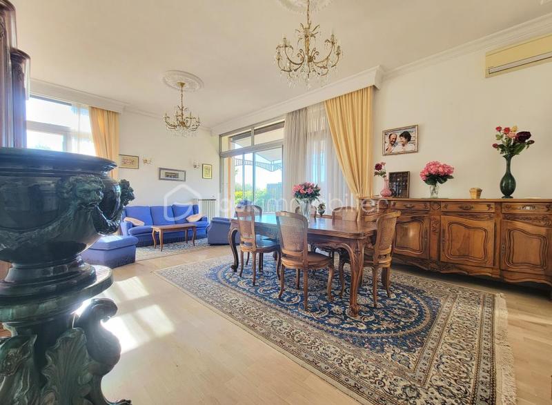 Maison d'architecte - 248 m² - 8 pièces