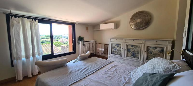 Maison de village - 185 m² - 8 pièces