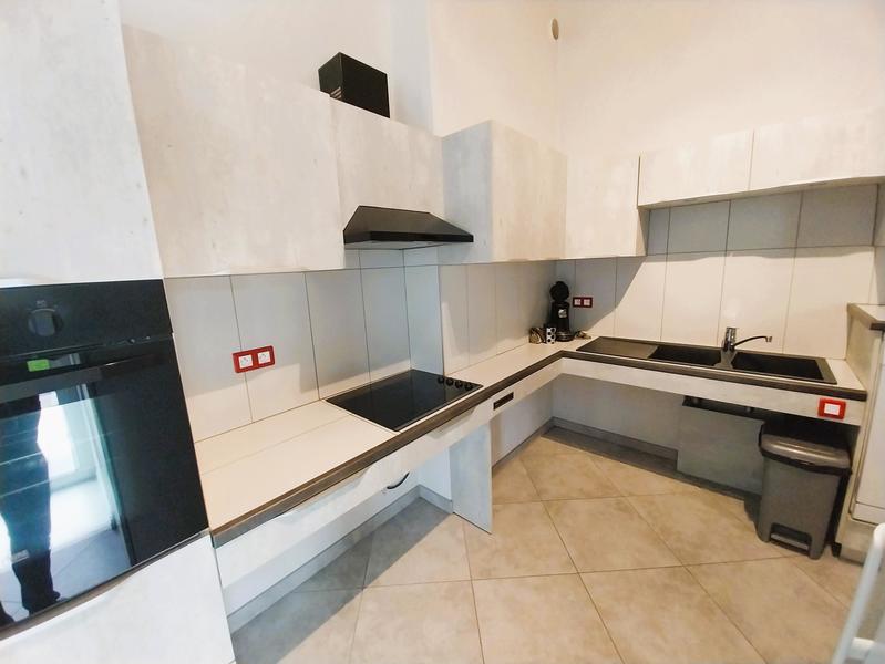 Maison - 187 m² - 7 pièces