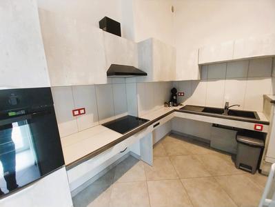 Maison - 187 m² - 7 pièces