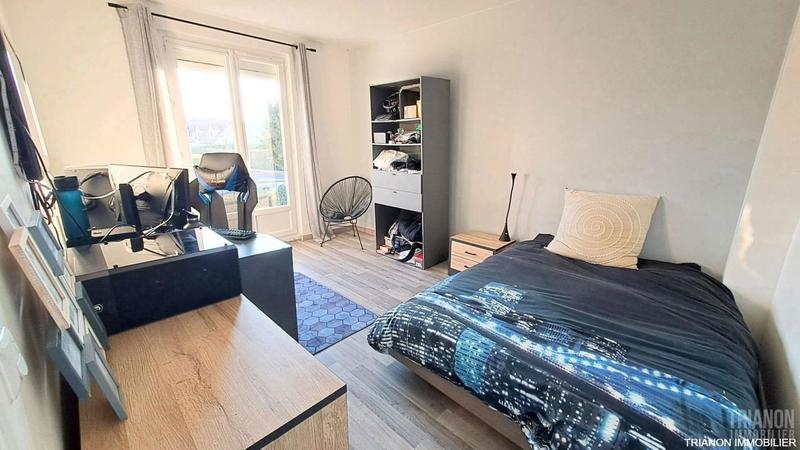 Appartement - 98 m² - 5 pièces