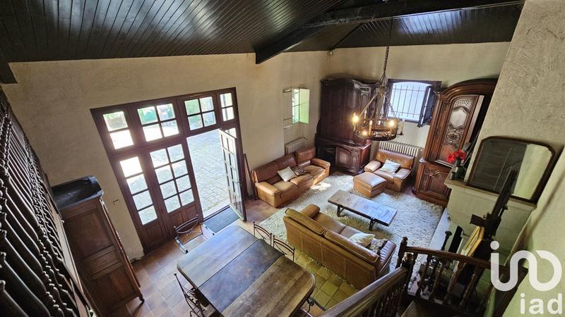 Maison - 240 m² - 10 pièces