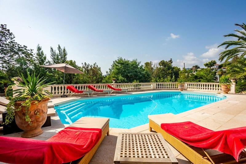 Villa - 550 m² - 7 pièces