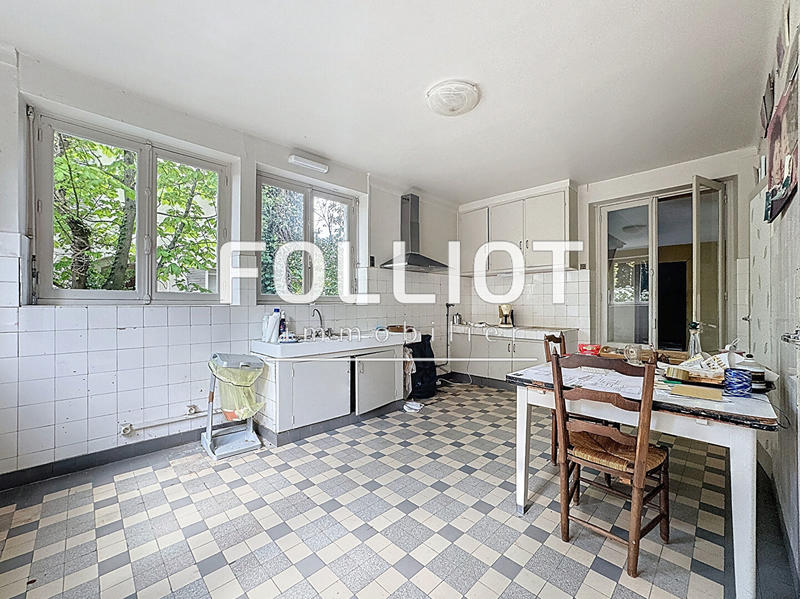 Maison - 191 m² - 9 pièces