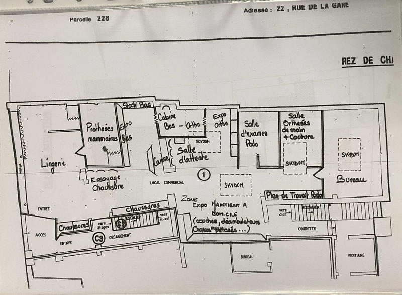 Local commercial - 210 m²