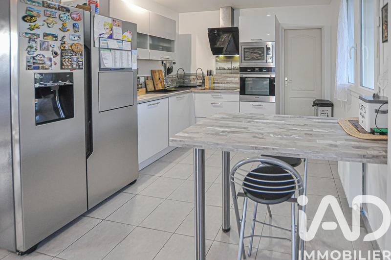 Maison - 90 m² - 5 pièces