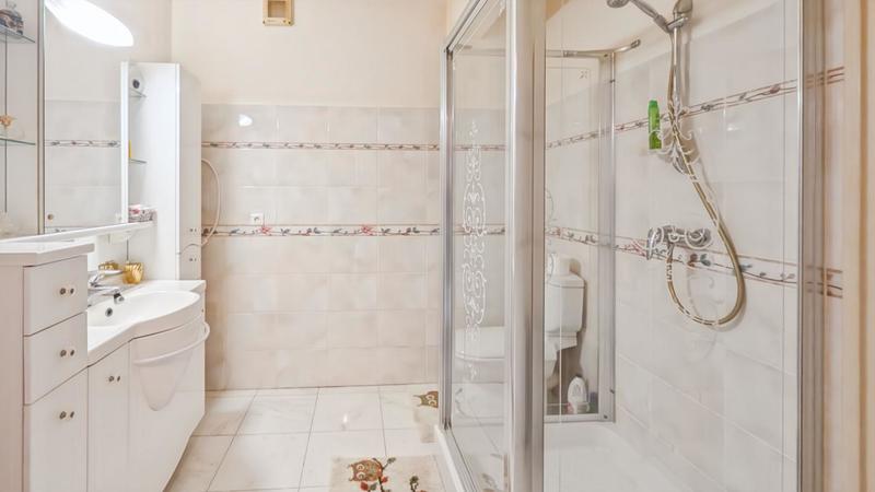 Appartement - 98 m² - 3 pièces