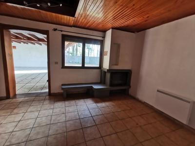 Maison - 200 m² - 7 pièces