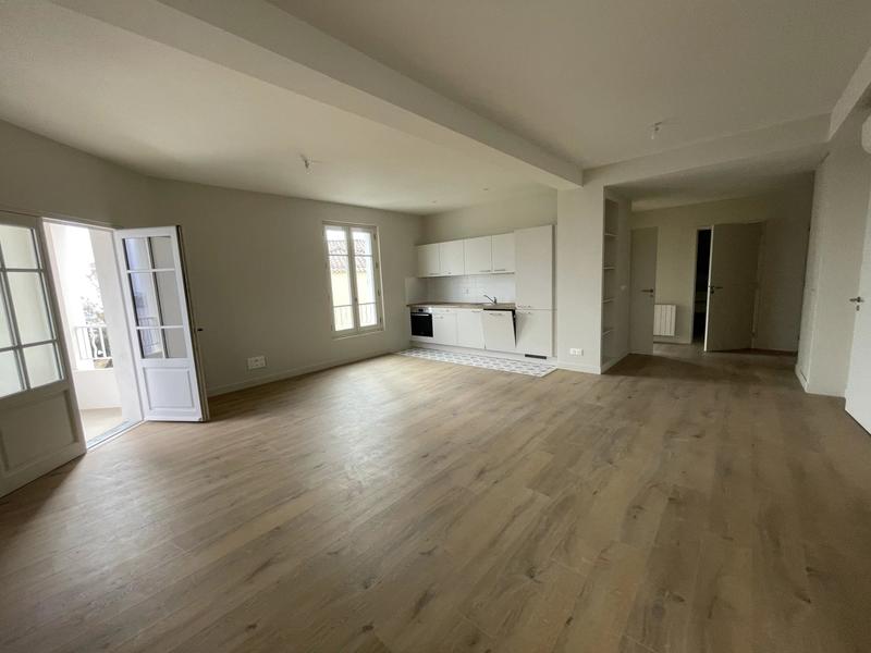 Appartement - 98 m² - 4 pièces