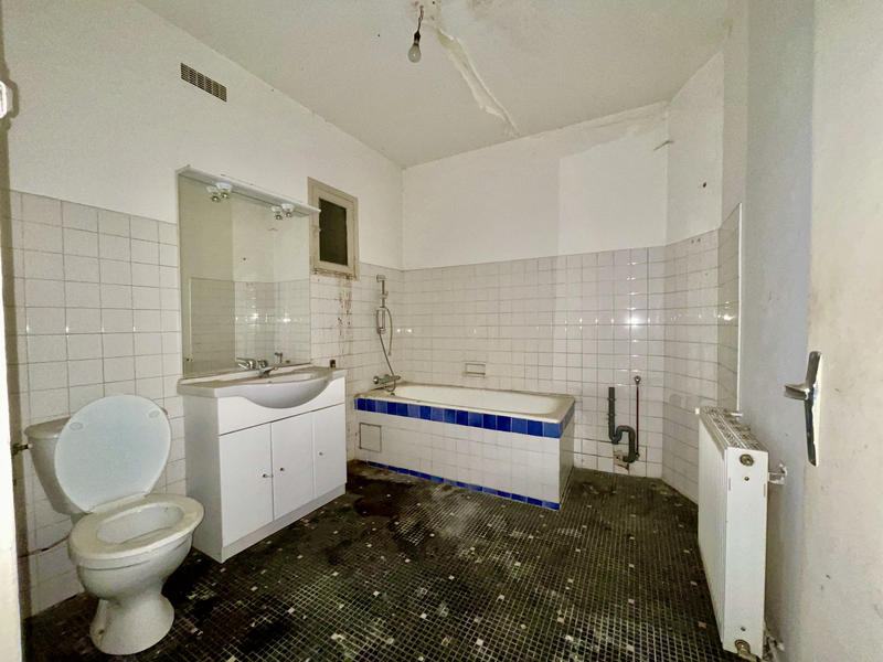 Maison - 495 m² - 23 pièces