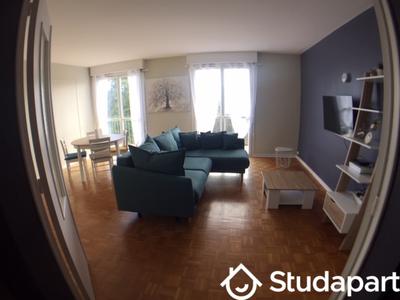 Chambre - 13 m² - 1 pièce