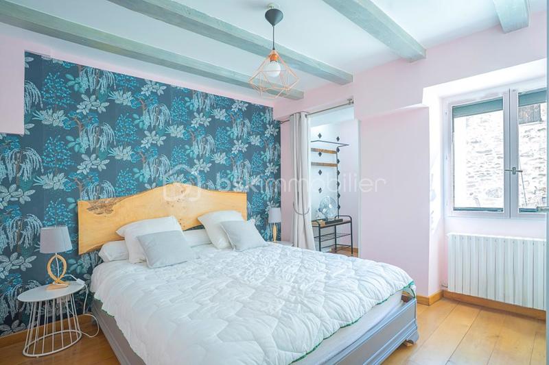 Maison - 190 m² - 7 pièces