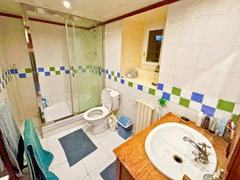 Maison - 240 m² - 5 pièces