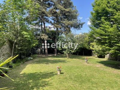 Maison - 169 m² - 7 pièces