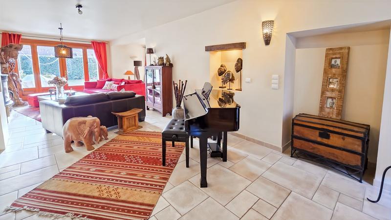 Maison - 245 m² - 7 pièces