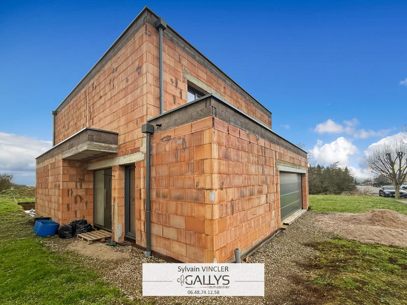 Maison - 149 m² - 6 pièces