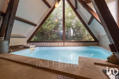 Maison - 235 m² - 6 pièces