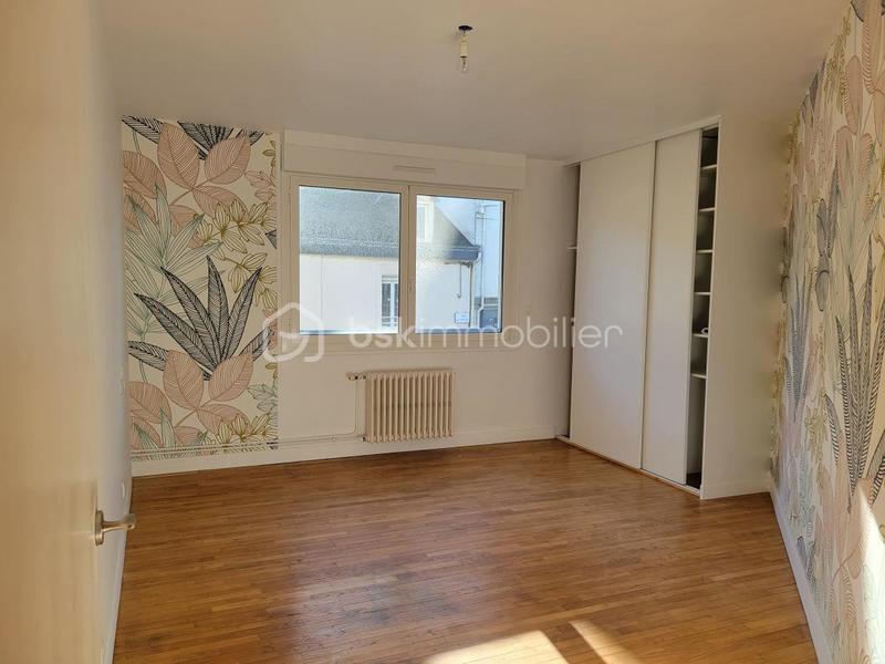Appartement - 99 m² - 4 pièces