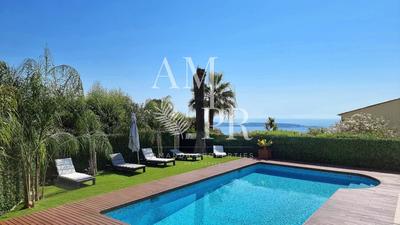 Villa - 185 m² - 7 pièces