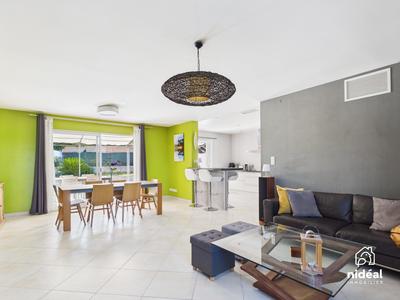 Villa - 130 m² - 5 pièces