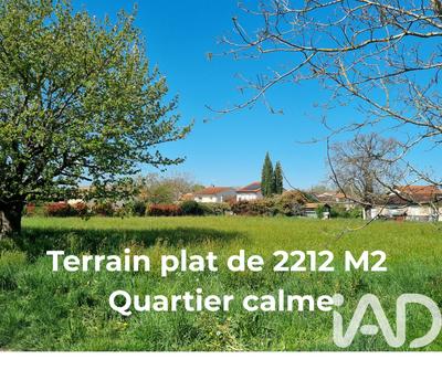 Terrain - 2 212 m²