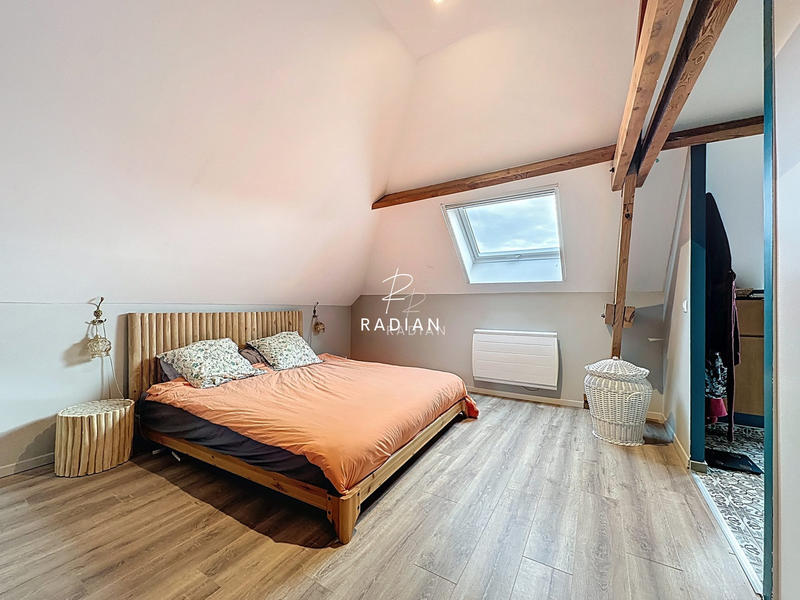 Maison - 212 m² - 5 pièces