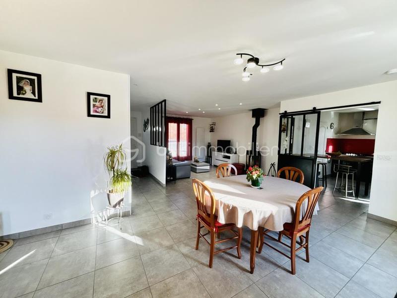 Propriété - 139 m² - 7 pièces