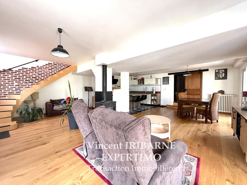 Maison - 170 m² - 6 pièces