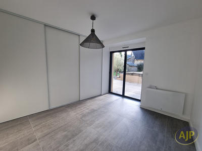 Maison - 153 m² - 5 pièces