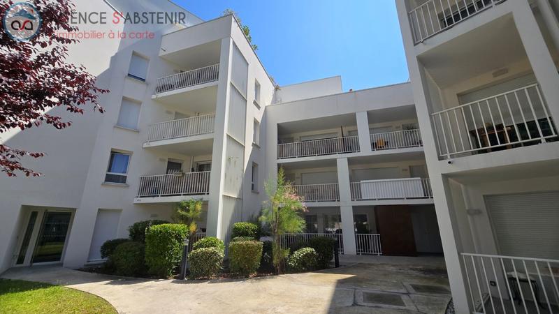 Appartement - 82 m² - 4 pièces