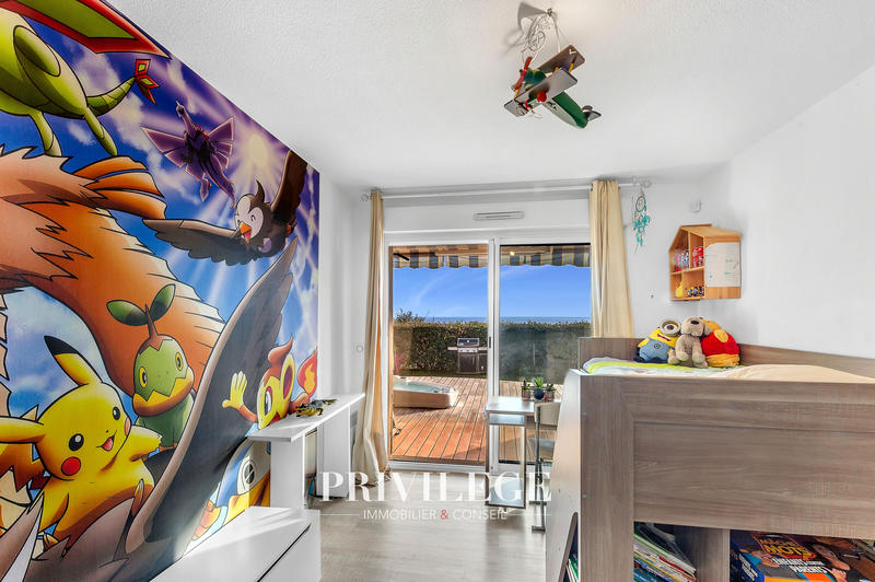 Appartement - 77 m² - 4 pièces