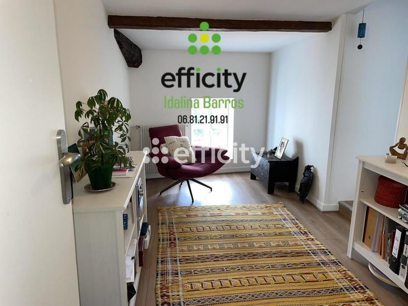 Maison - 240 m² - 7 pièces