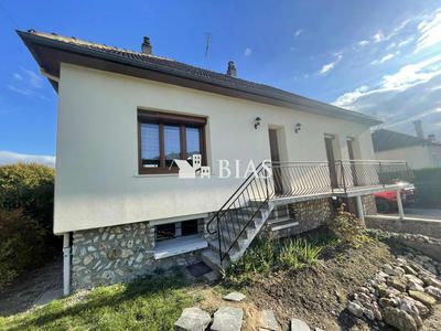 Maison - 98 m² - 4 pièces