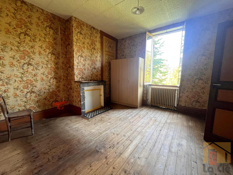 Maison - 200 m² - 7 pièces