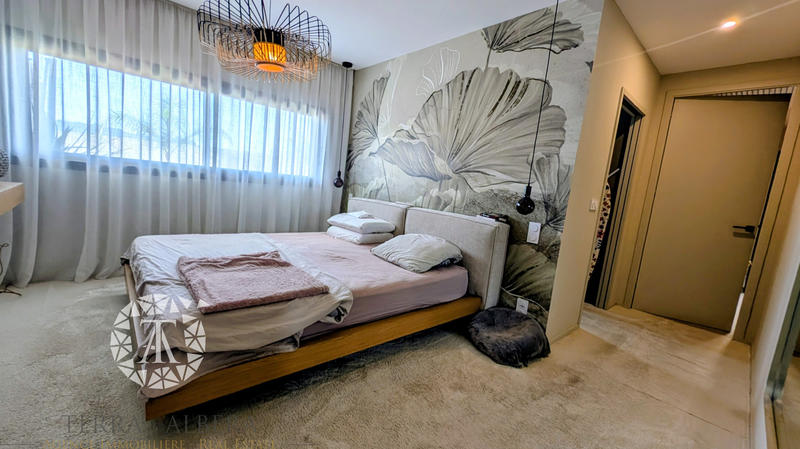 Villa - 182 m² - 5 pièces