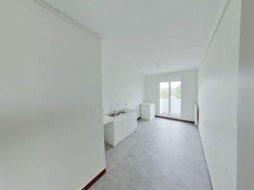 Appartement - 79 m² - 3 pièces