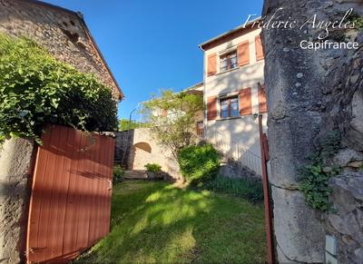 Maison de village - 200 m² - 8 pièces