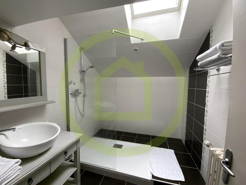 Maison - 540 m² - 20 pièces