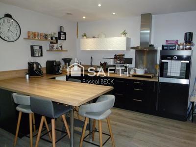 Appartement - 80 m² - 4 pièces