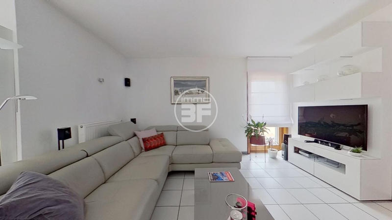 Maison - 196 m² - 7 pièces