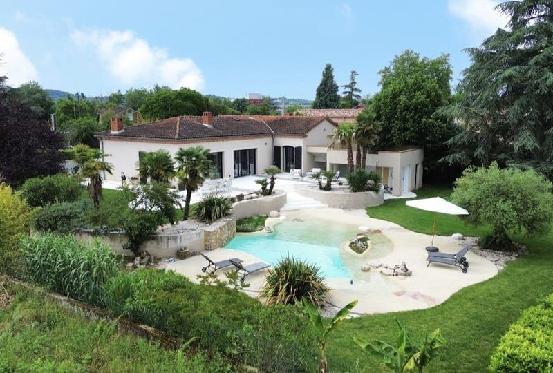 Villa - 245 m² - 8 pièces