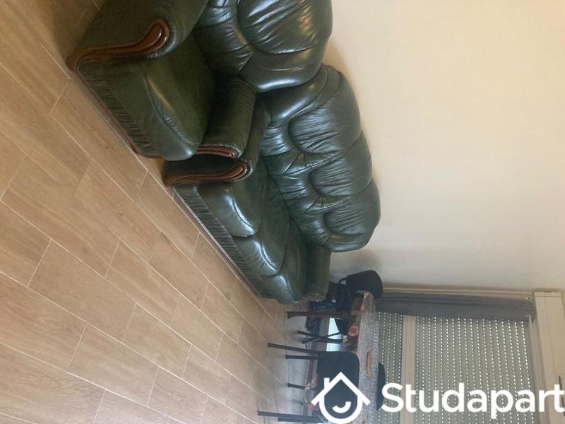 Chambre - 12 m² - 1 pièce