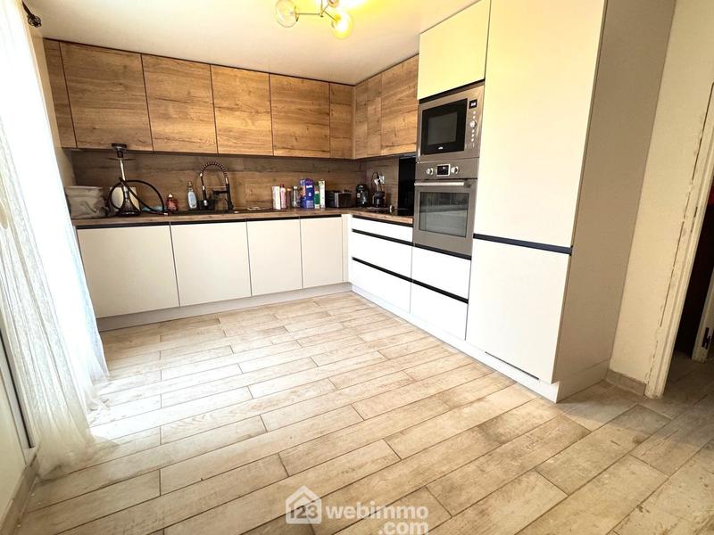 Maison - 120 m² - 5 pièces