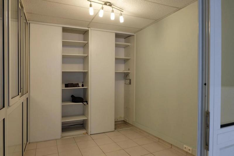 Local commercial - 64 m² - 3 pièces