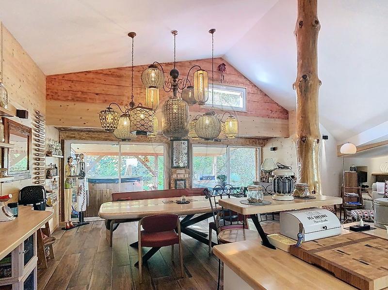 Maison - 188 m² - 7 pièces